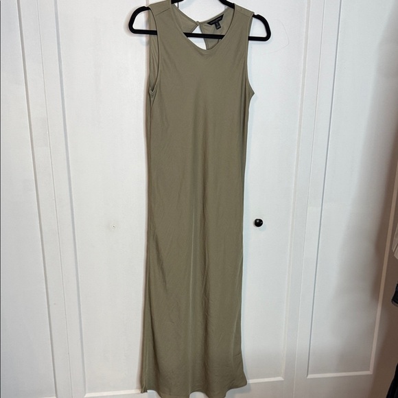 Banana Republic Dresses & Skirts - Banana Republic Olive Green Maxi Dress - Satin - small